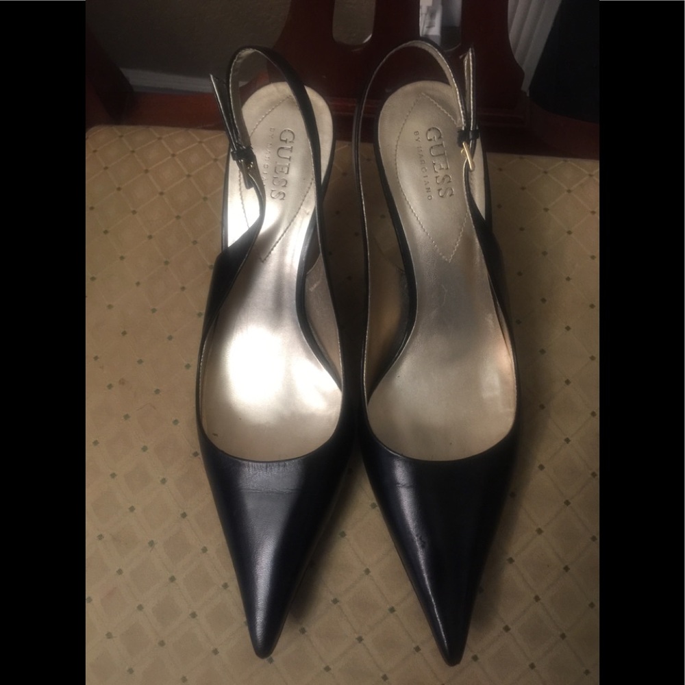 Guess black heels ! In almost new condition